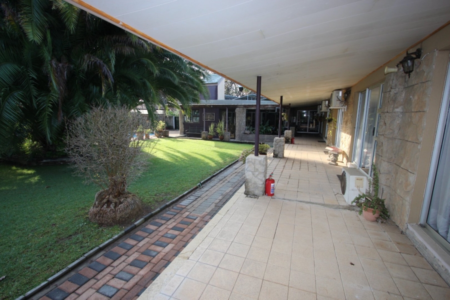 7 Bedroom Property for Sale in Jim Fouchepark Free State